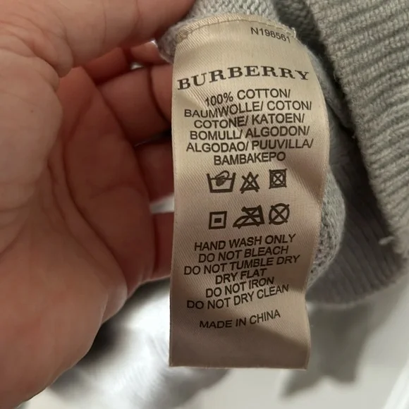 Burberry Brit sweater size M ( not sure if M or W)